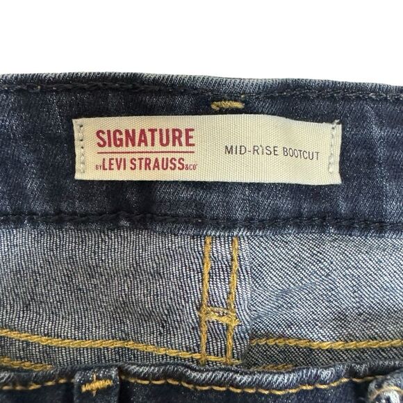 Signature by Levi Strauss & Co. Modern Bootcut Jeans Dark Wash Denim Women's - Picture 6 of 12